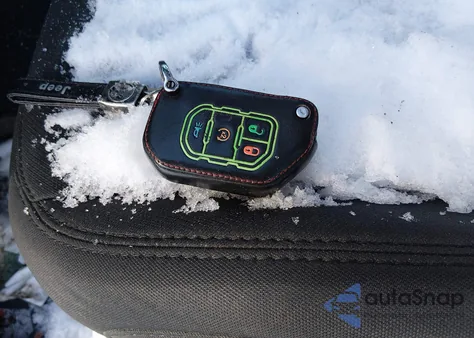 2020 Jeep Gladiator Sport S 4X4 z USA, uszkodzony, nr VIN 1C6JJTAG8LL215229